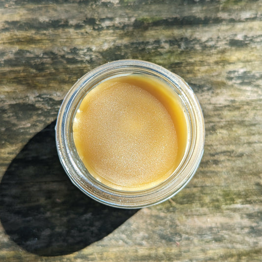 Auntie Vi open jar 